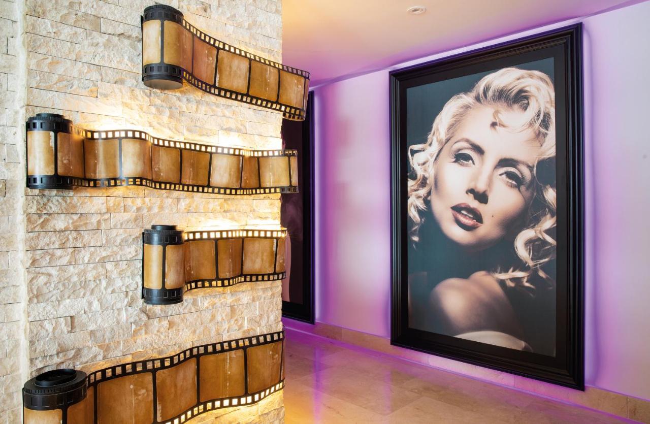 Planet Hollywood Costa Rica, An Autograph Collection